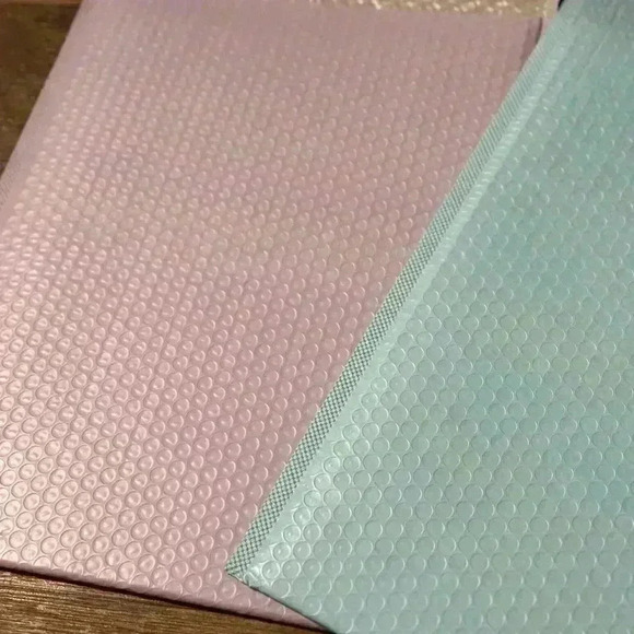 Padded Bubble Mailers (11.75x16)x10PCS - Picture 2 of 2